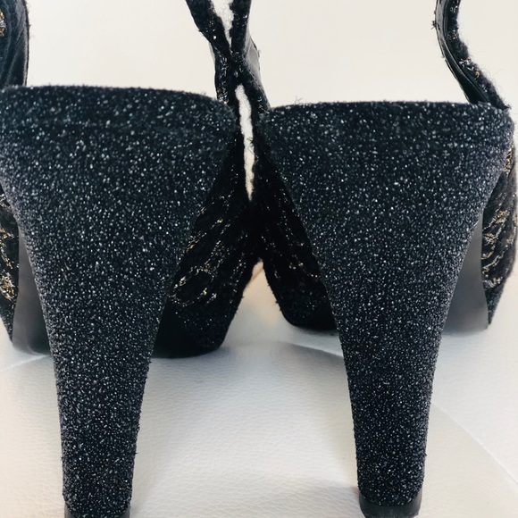 CHANEL Cap Toe Tweed Platform Slingback - Picture 5 of 13